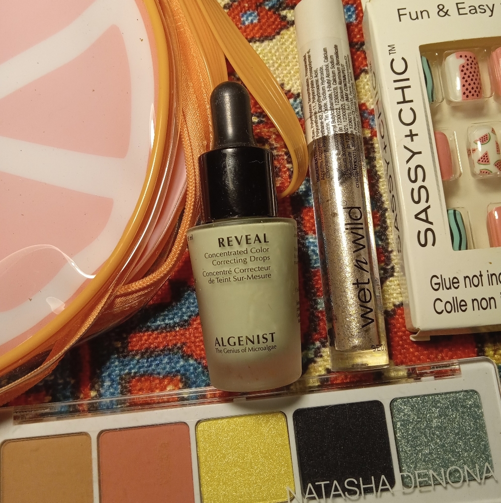 Makeup bundle! - Picture 2 of 2